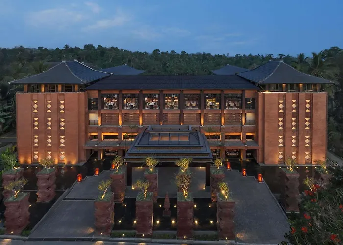 Novotel Bali Ubud ホテル 5*
